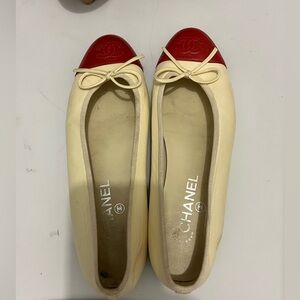 authentic Chanel ballet flats. Red and beige